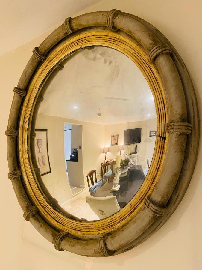 شقة Abbey Mews In The Heart Of Bath, Bath Keys المظهر الخارجي الصورة