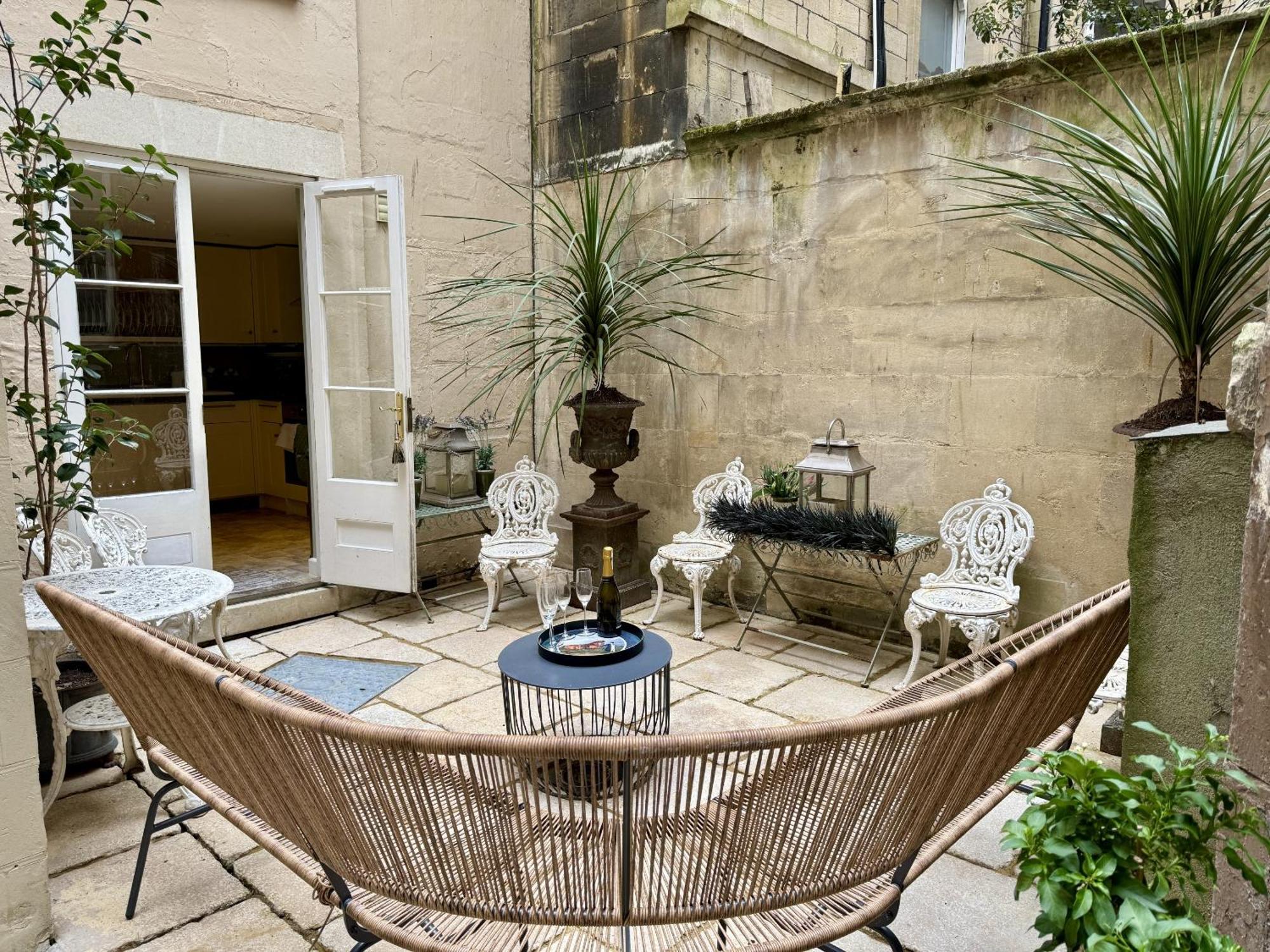 شقة Abbey Mews In The Heart Of Bath, Bath Keys المظهر الخارجي الصورة