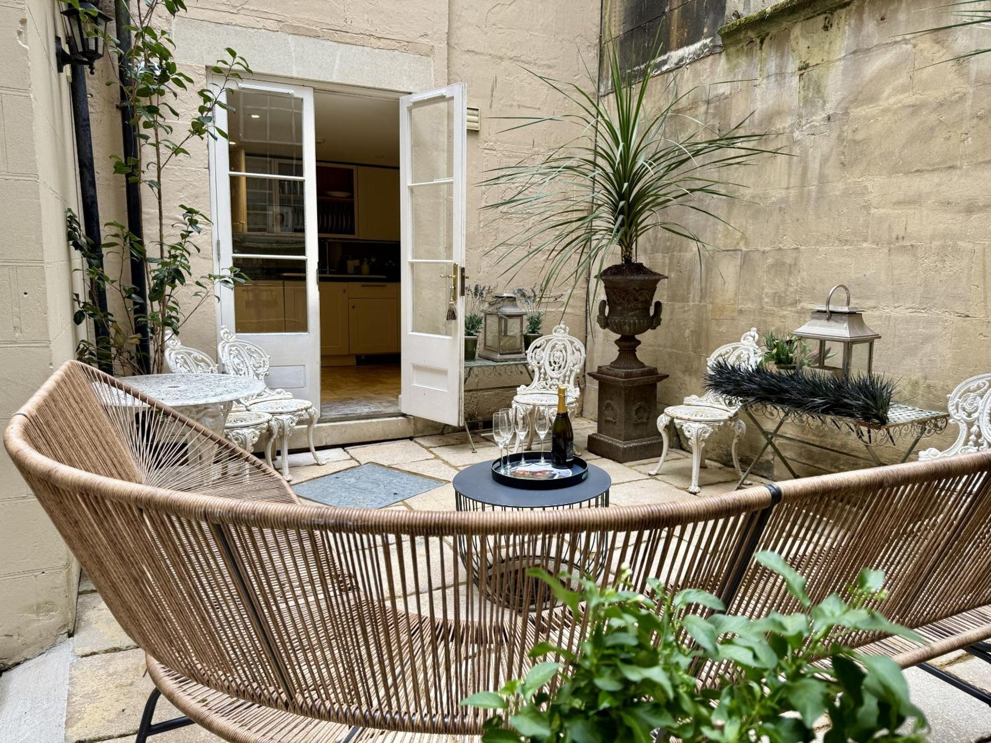 شقة Abbey Mews In The Heart Of Bath, Bath Keys المظهر الخارجي الصورة